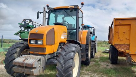Tractor agricola Renault ARES610RZ - 1