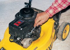 Nettoyer le carburateur de sa tondeuse à gazon