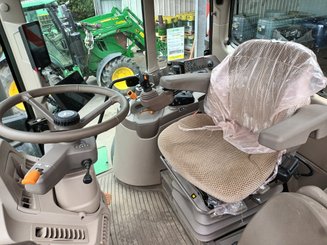 Tractor agricola John Deere 6M250 - 2