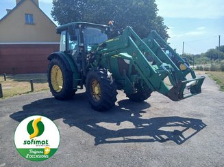 Tractor agricola John Deere 5115M - 1