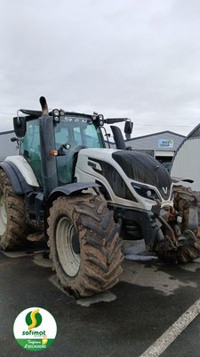 Tractor agricola Valtra T234 - 1