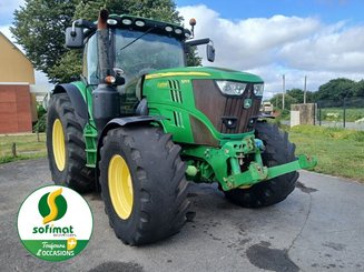 Tractor agricola John Deere 6215R - 1