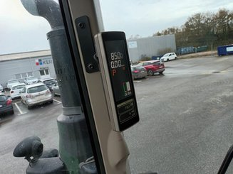 Tractor agricola John Deere 6120M - 8