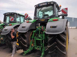 Tractor agricola John Deere 6M250 - 1