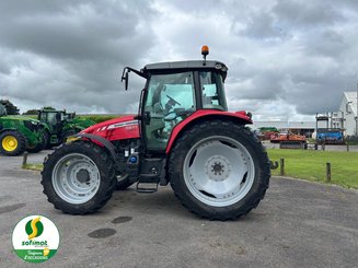 Tractor agricola Massey Ferguson 5611 - 5