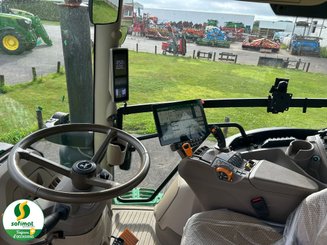 Tractor agricola John Deere 6R215 - 11