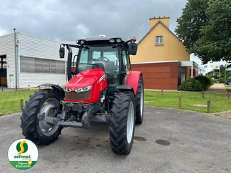 Tractor agricola Massey Ferguson 5611 - 1