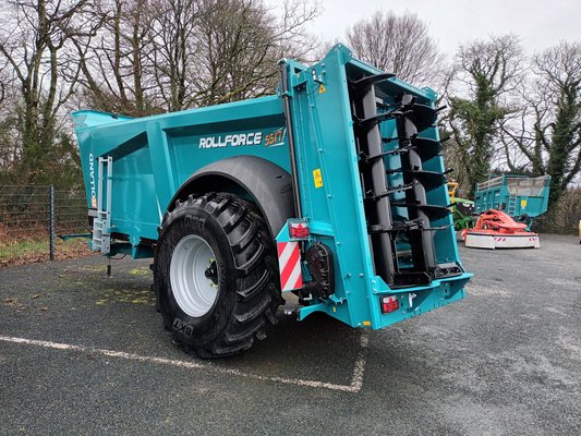 Remolques esparcidores Rolland RF5517 - 1