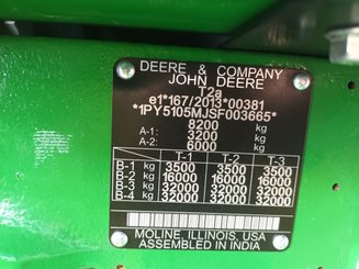 Tractor agricola John Deere 5105M - 3