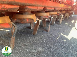 Grada rotativa Kuhn HR4504DR - 5