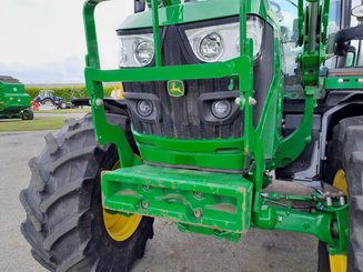 Tractor agricola John Deere 6120R - 2