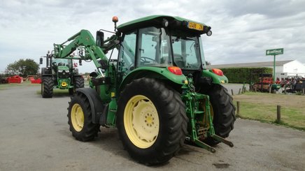 Tractor agricola John Deere 5090R - 5