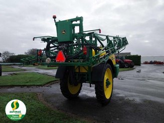 Pulverizador arrastrado John Deere M732 - 2