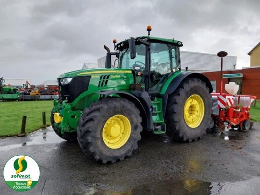 Tractor agricola John Deere 6215R - 1