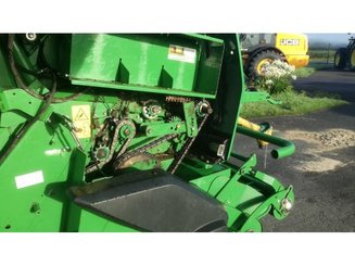 Rotoempacadoras John Deere 864 - 5