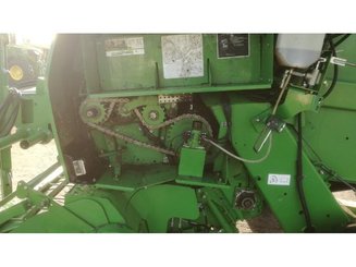 Rotoempacadoras John Deere 864 - 6