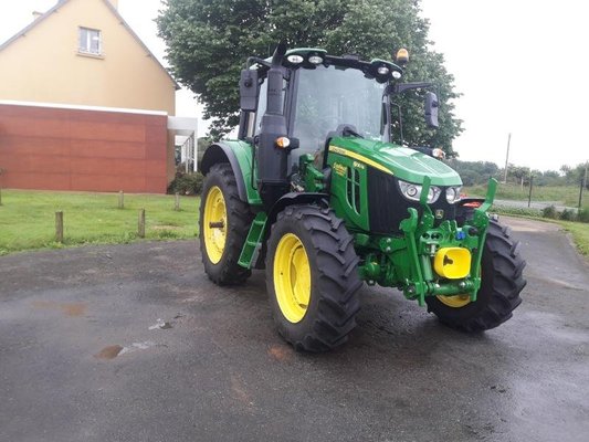 Tractor agricola John Deere 6100M - 1