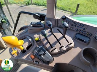 Tractor agricola John Deere 6110M - 8