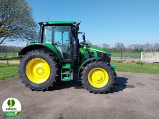 Tractor agricola John Deere 6110M - 1