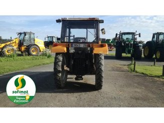 Tractor agricola Renault CERES340 - 2