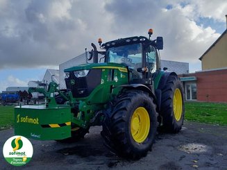 Tractor agricola John Deere 6R215 - 1