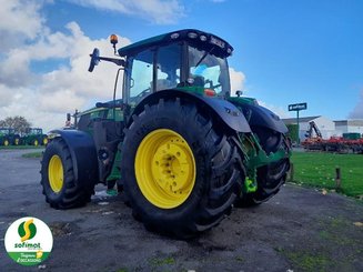 Tractor agricola John Deere 6R215 - 2