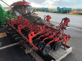 Sembradora en línea convencional Kuhn BTFR4530-36 - 3