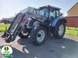 Tractor agricola Valtra N122 - 1