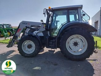 Tractor agricola Valtra N122 - 1
