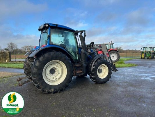 Tractor agricola Valtra N134 - 1